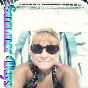 Meet your Posher, Marie ronny